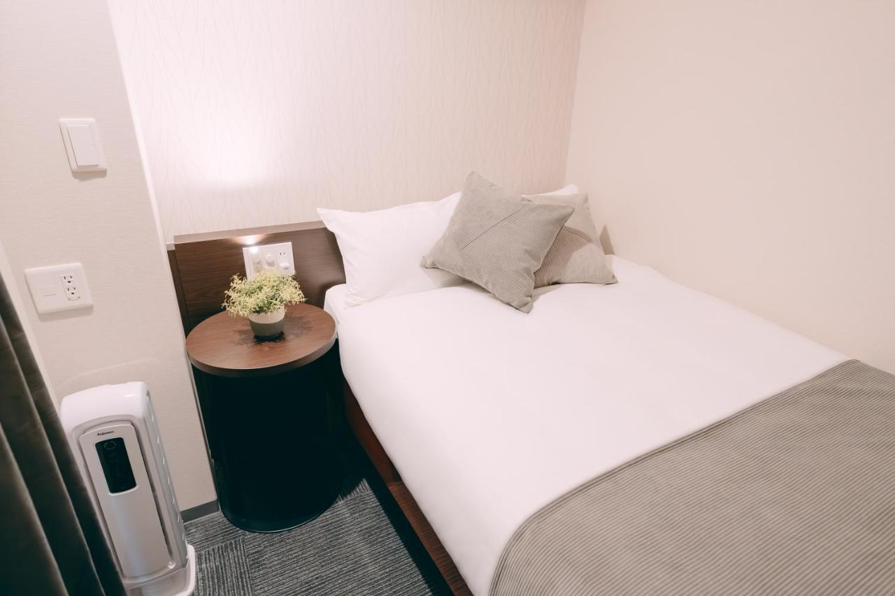 R Hotel Honmachi Osaka Buitenkant foto