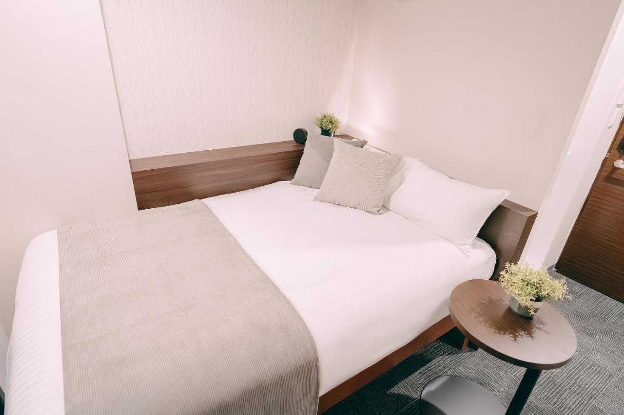 R Hotel Honmachi Osaka Buitenkant foto